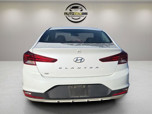 Used 2019 Hyundai Elantra SE w/ Cargo Package image 6