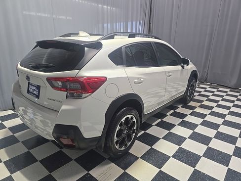Used 2021 Subaru Crosstrek 2.0i Premium w/ Moonroof Package AWD/4WD image 9