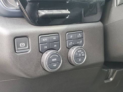Certified 2025 Chevrolet Silverado 2500 High Country w/ Technology Package AWD/4WD image 5