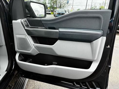 Used 2023 Ford F150 Limited image 20