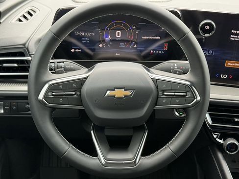 New 2026 Chevrolet Traverse LT w/ Driver Confidence Package FWD image 12