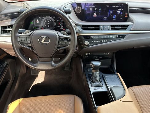 Used 2021 Lexus ES 300h w/ Premium Package image 23