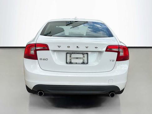 Used 2013 Volvo S60 T5 FWD image 4