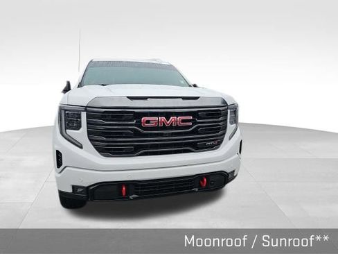 Used 2024 GMC Sierra 1500 AT4 w/ Technology Package image 5