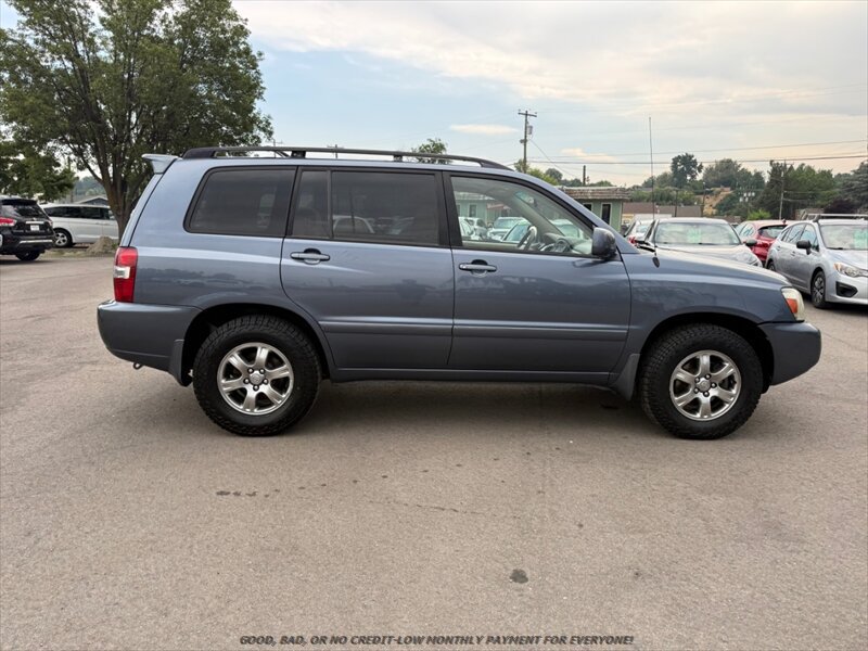 Used 2007 Toyota Highlander 4WD V6 w/ 3rd Row image 7