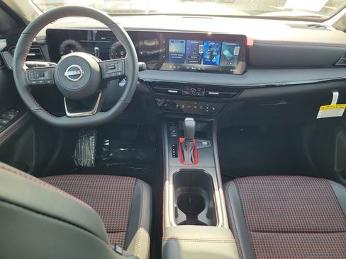 New 2026 Nissan Kicks SR w/ SR Premium Package FWD image 7