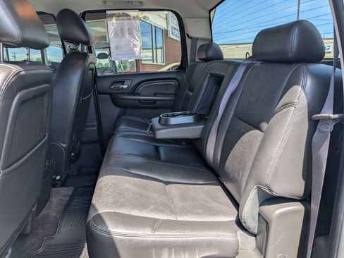 Used 2012 GMC Sierra 2500 Denali w/ Suspension Package, Off-Road AWD/4WD image 13