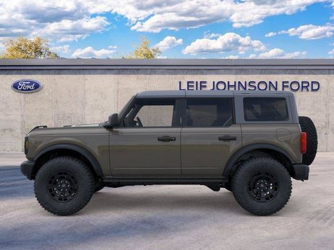 New 2026 Ford Bronco 4-Door w/ Sasquatch Package AWD/4WD image 3