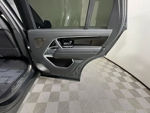 Certified 2024 Land Rover Range Rover Long Wheelbase Autobiography image 23