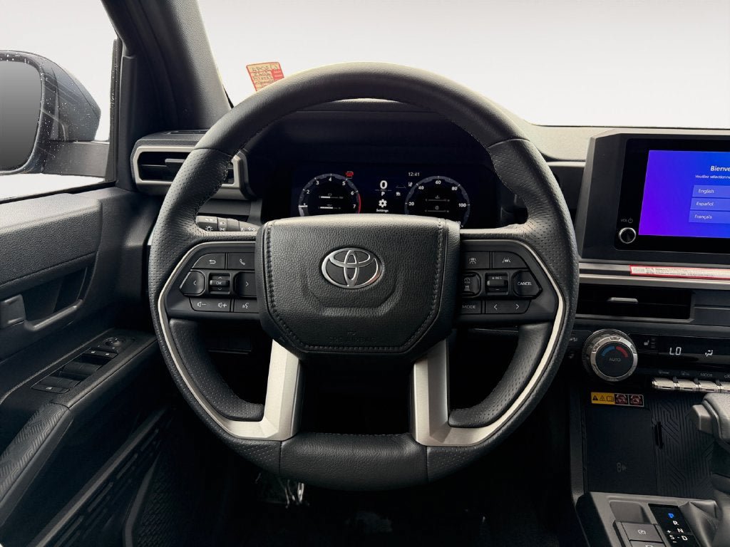 Used 2025 Toyota 4Runner TRD Off-Road AWD/4WD image 13