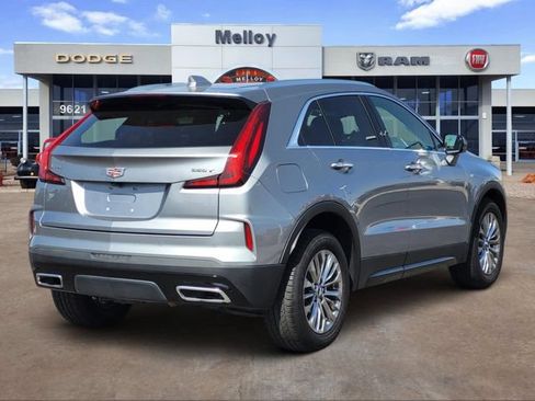 Used 2024 Cadillac XT4 Premium Luxury FWD image 8