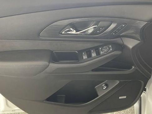 Used 2024 Chevrolet Traverse High Country image 34