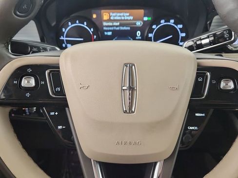 Used 2021 Lincoln Corsair AWD w/ Equipment Group 101A image 11