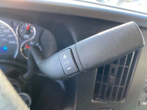 Used 2024 GMC Savana 2500 Extended w/ Driver Convenience Package image 9