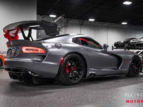 Used 2014 SRT Viper GTS RWD image 5