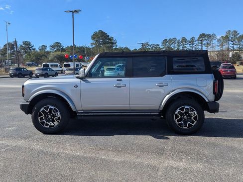 Used 2021 Ford Bronco Outer Banks image 8