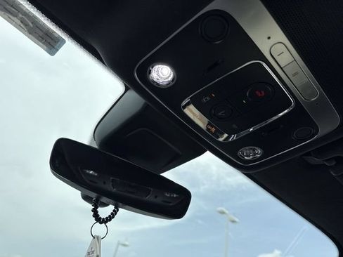 Used 2021 Bentley Continental GT V8 AWD/4WD image 22
