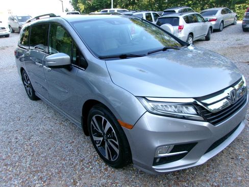 Used 2018 Honda Odyssey Elite image 10