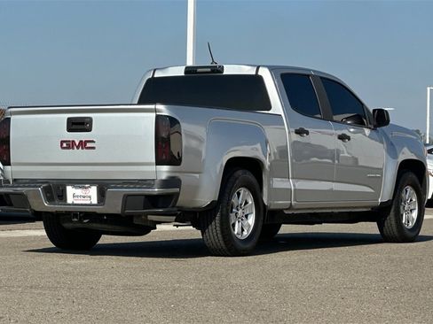 Used 2017 GMC Canyon 2WD Crew Cab w/ Convenience Package image 5