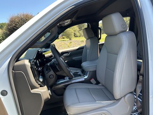 New 2026 Chevrolet Silverado 1500 LTZ w/ LTZ Convenience Package II image 37