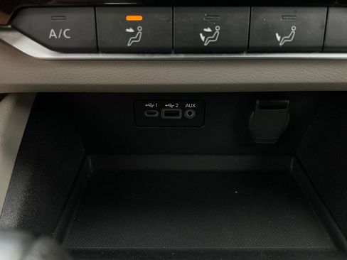 Used 2025 Nissan Altima 2.5 SV image 25