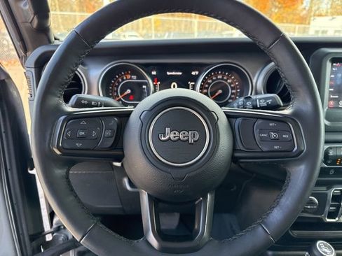 Used 2021 Jeep Wrangler Unlimited Sport image 13