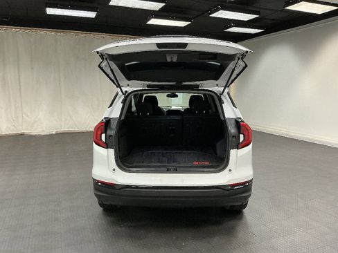 Used 2020 GMC Terrain SLE w/ Driver Convenience Package AWD/4WD image 27