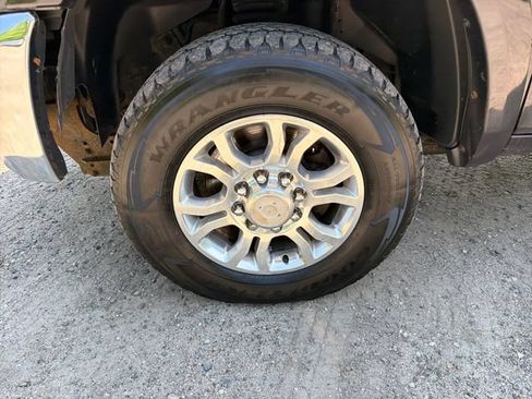 Used 2018 RAM 3500 Laramie w/ Snow Chief Group AWD/4WD image 33