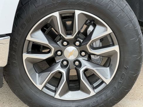 Used 2024 Chevrolet Silverado 1500 LT w/ Texas Edition Plus RWD image 9