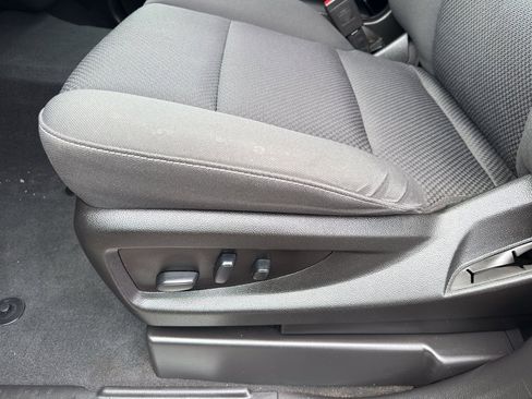 Used 2018 Chevrolet Silverado 1500 LT w/ All Star Edition image 17