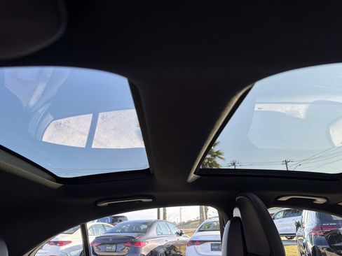 Used 2025 Mercedes-Benz C 300 Sedan image 10