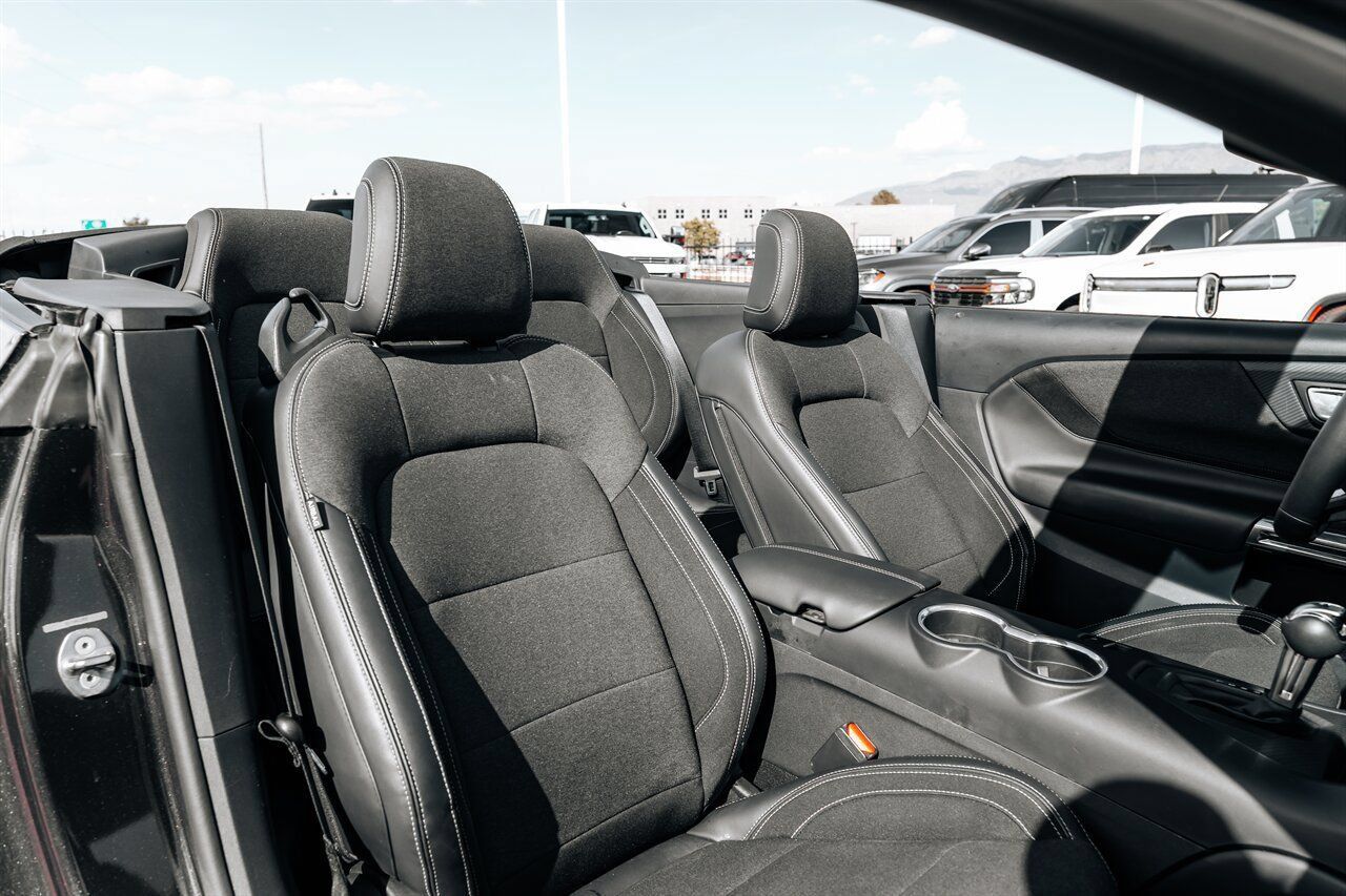 Used 2024 Ford Mustang Convertible RWD image 49
