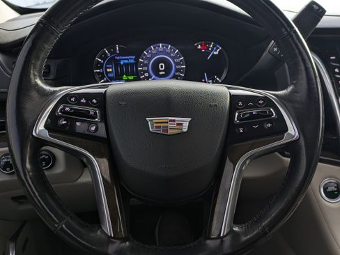 Used 2020 Cadillac Escalade Premium Luxury image 29