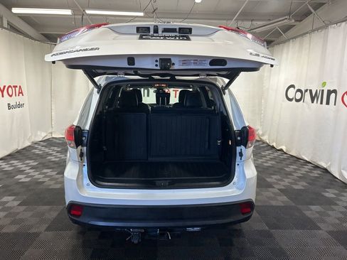Used 2017 Toyota Highlander Plus image 20