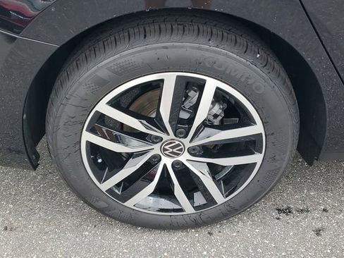 New 2026 Volkswagen Jetta SE FWD image 5