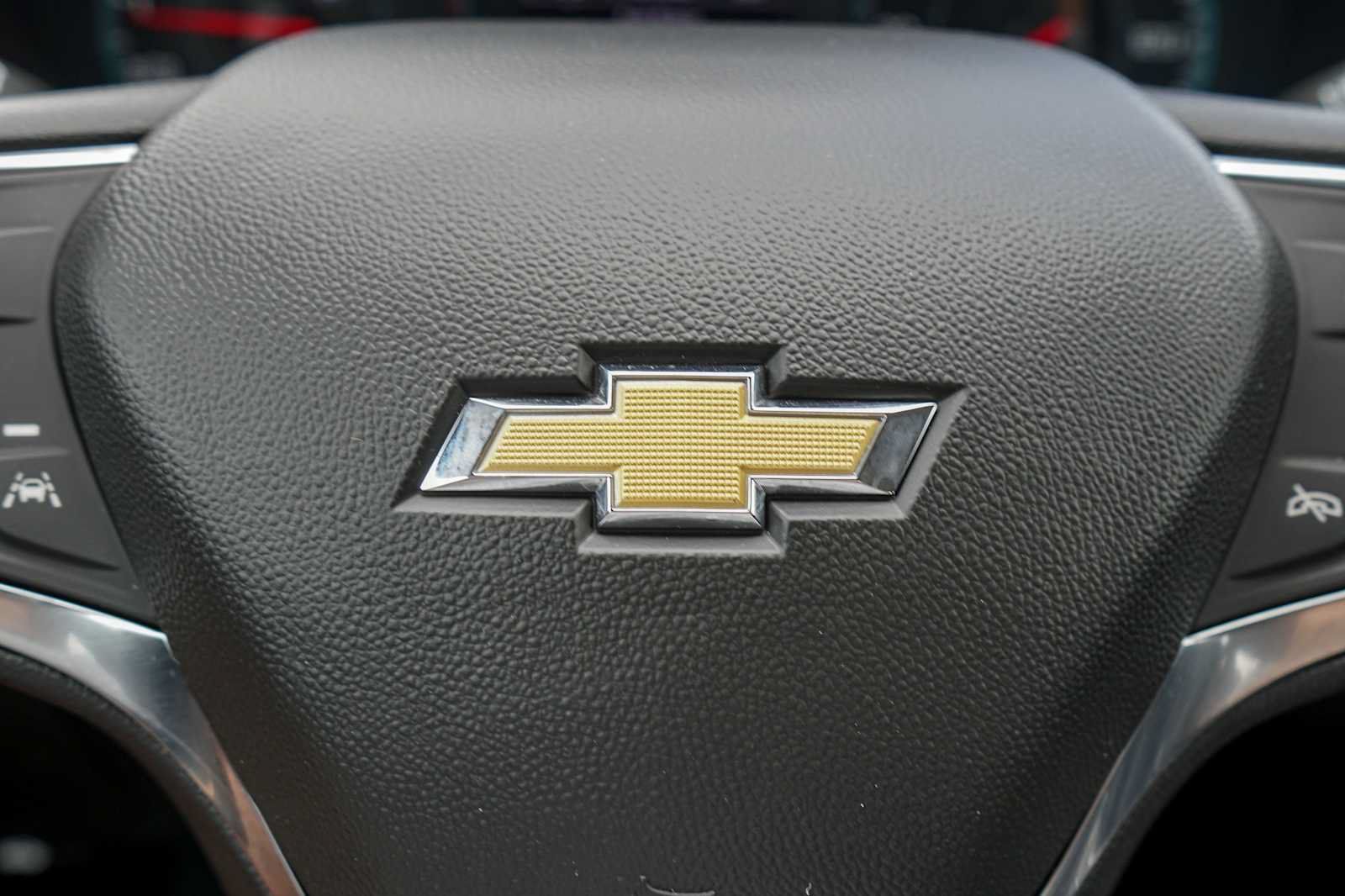Used 2025 Chevrolet Malibu LT FWD image 13