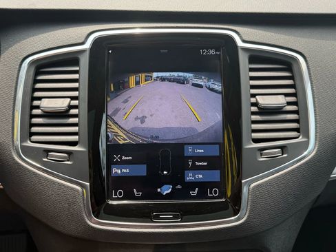 Used 2022 Volvo XC90 T5 Momentum w/ Climate Package image 15