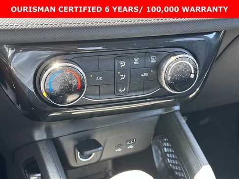 Certified 2025 Chevrolet TrailBlazer LT AWD/4WD image 24