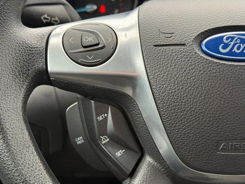 Used 2013 Ford Focus SE w/ SE Winter Pkg image 16