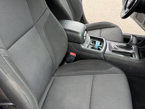 Used 2019 Dodge Charger SXT image 16