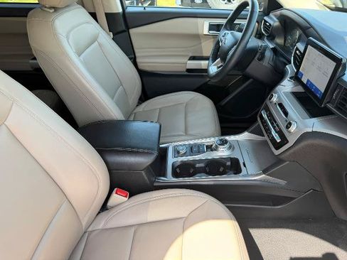 Certified 2023 Ford Explorer XLT w/ Equipment Group 202A AWD/4WD image 15