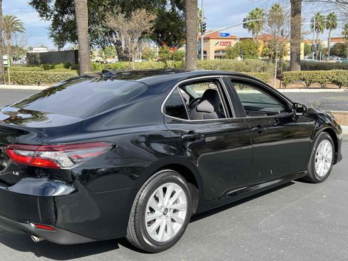Used 2021 Toyota Camry LE image 55