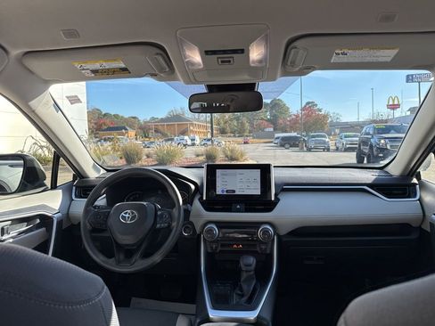 Used 2023 Toyota RAV4 XLE image 29