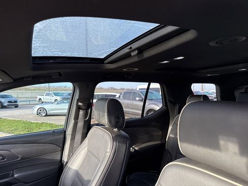 Used 2023 Chevrolet Traverse Premier w/ Redline Edition image 20