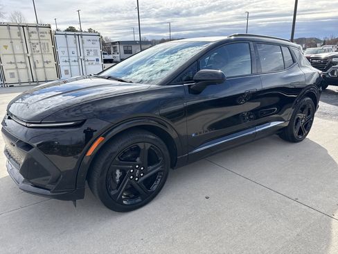 Certified 2024 Chevrolet Equinox EV RS image 5