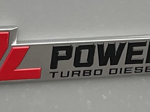 Used 2025 Ford F350 Platinum w/ FX4 Off-Road Package image 8