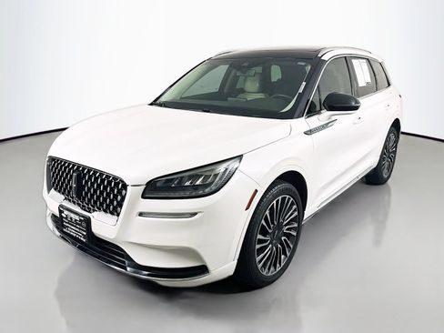 Used 2020 Lincoln Corsair Reserve w/ Appearance Package FWD image 3