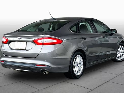 Used 2014 Ford Fusion SE FWD image 12