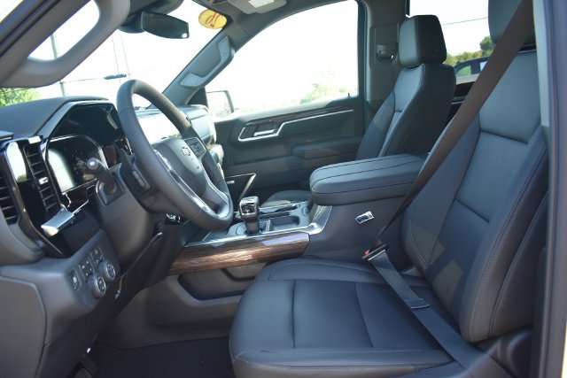 New 2026 Chevrolet Silverado 1500 RST w/ Redline Edition AWD/4WD image 29