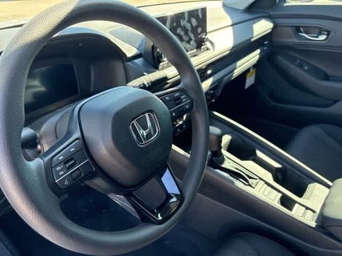 Certified 2025 Honda Accord SE image 10